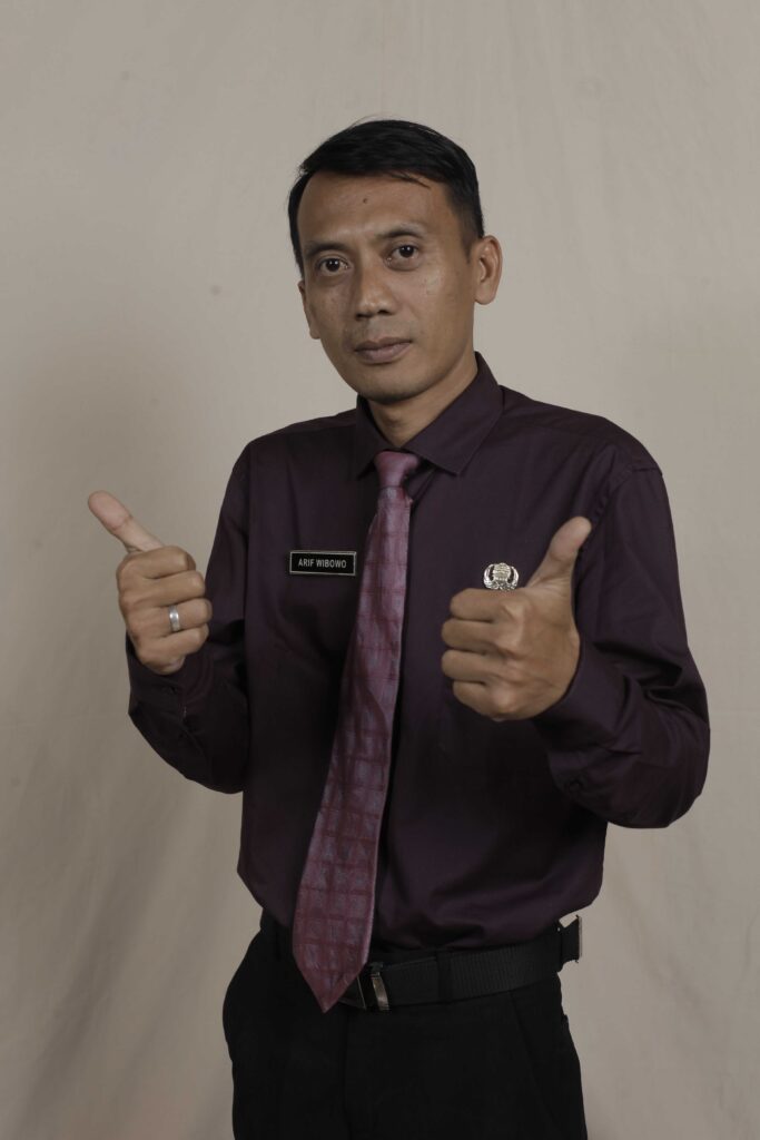 ARIF WIBOWO