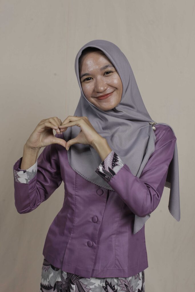 NINDY MUSTIKA W.