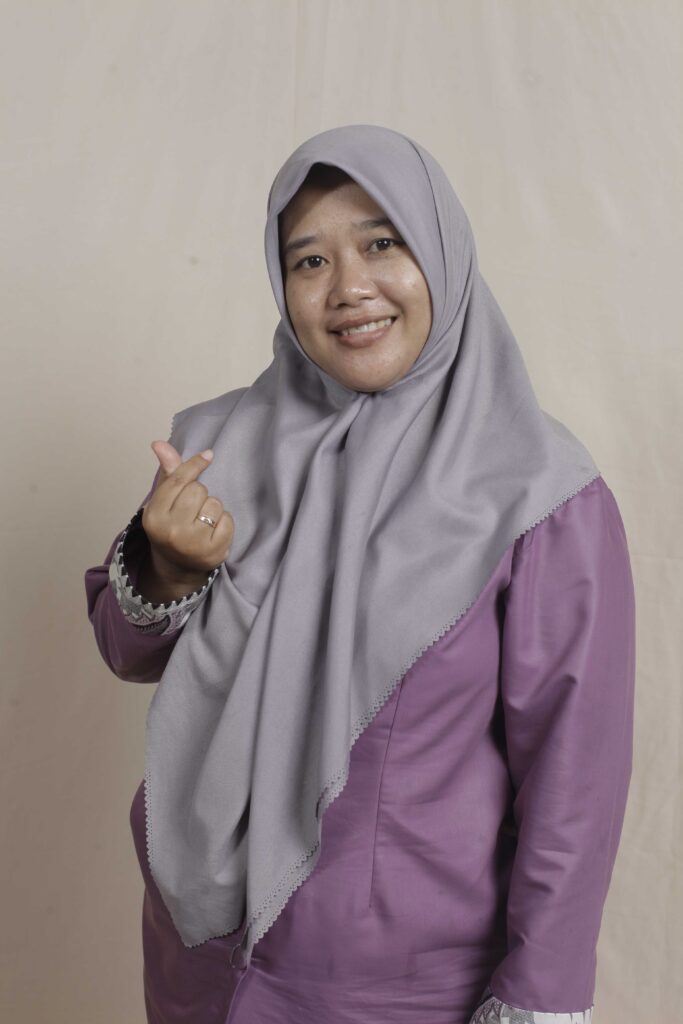 ROSY FEBIHANITA