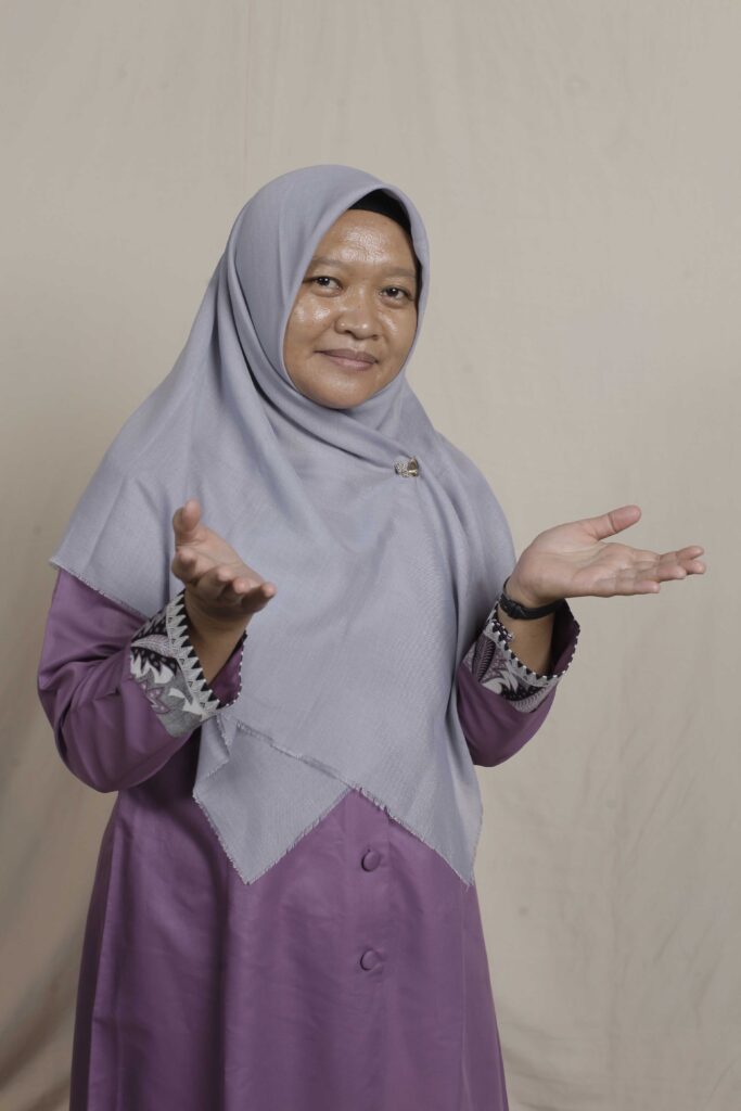 TRISNAWAN IKAWATI